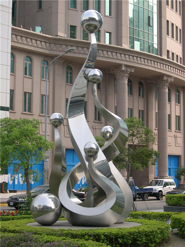 酒店門(mén)口不銹鋼雕塑.jpg