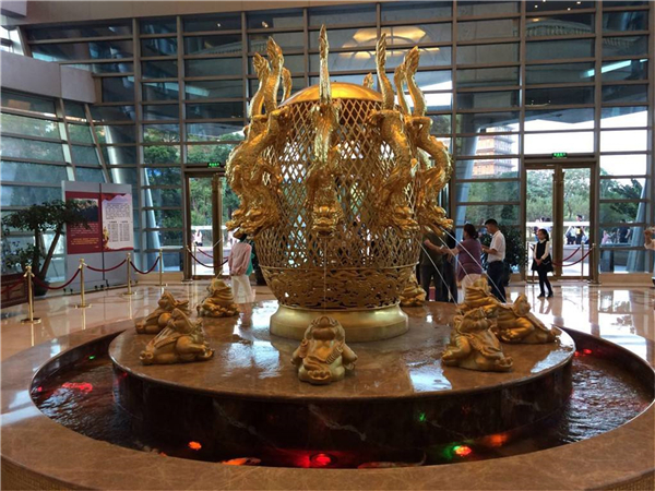 地動(dòng)儀雕塑價(jià)格.jpg