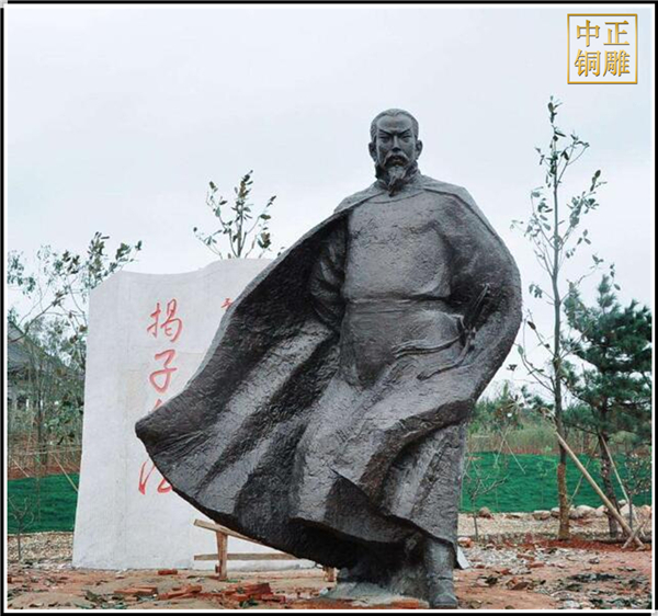 古代將軍人物銅雕塑.jpg