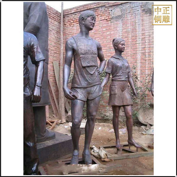 現代運動人物銅雕塑.jpg